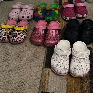 Croc bundle girls